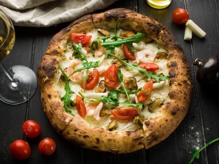 Заказать Пицца с морепродуктами на дом с доставкой